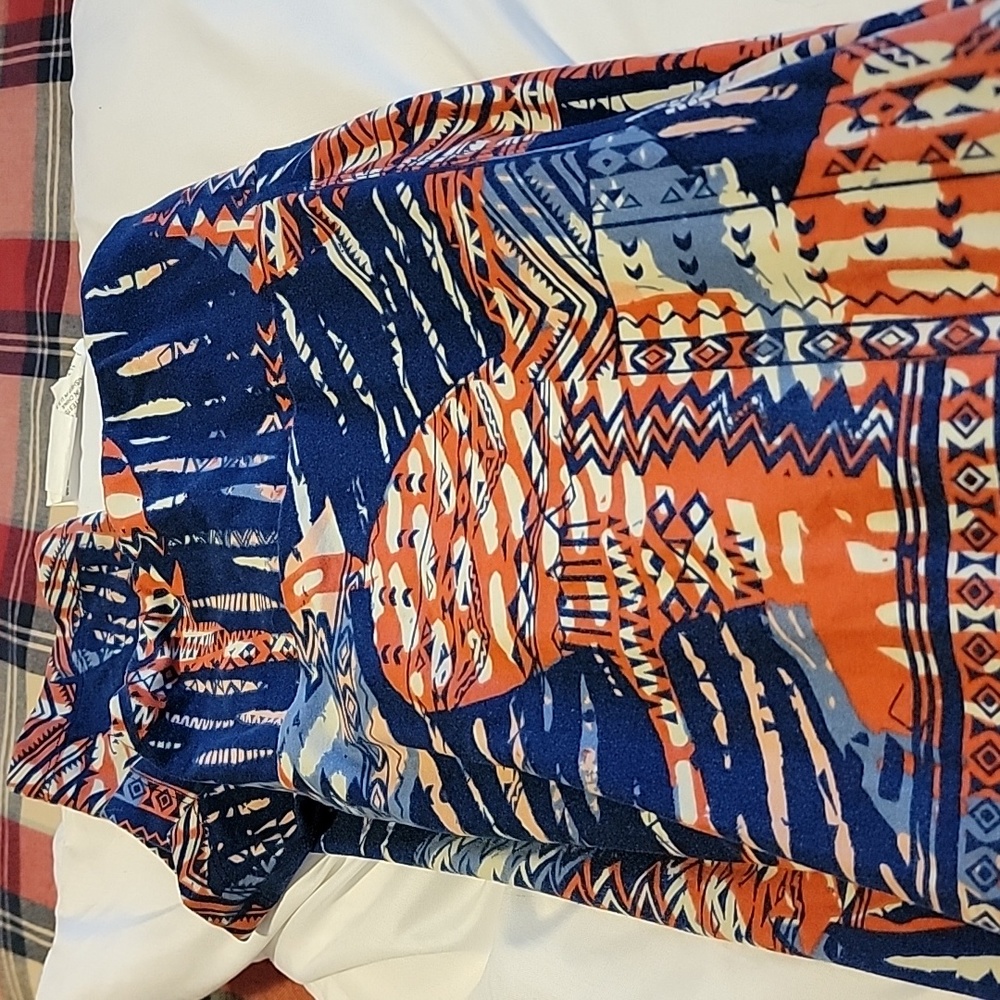 Lularoe multicolored leggings tall and curvy blue and coral color